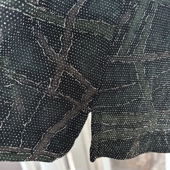 Chico’s Design Women’s Metallic Top Size 3 - Picture 4 of 6